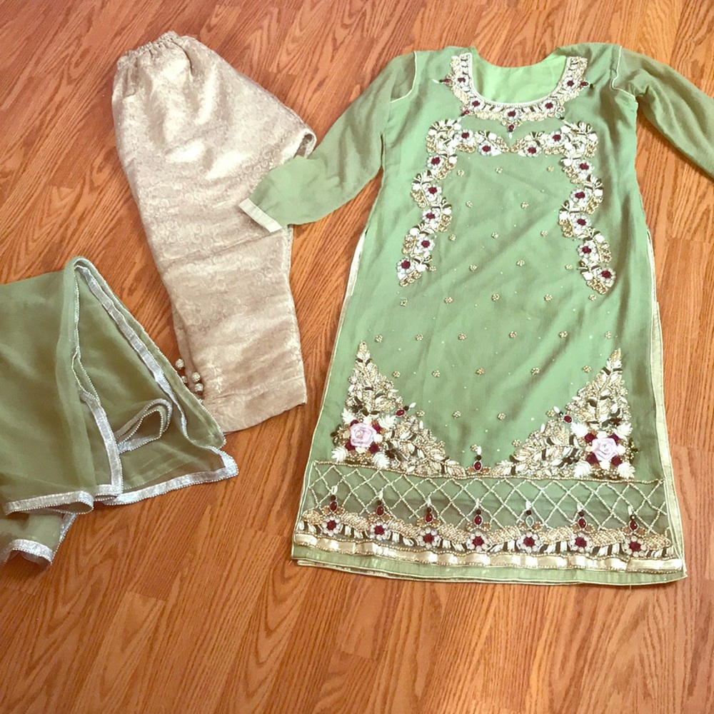 ❗️Sale❗️Salwar kameez